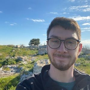 Meet your Posher, Alex